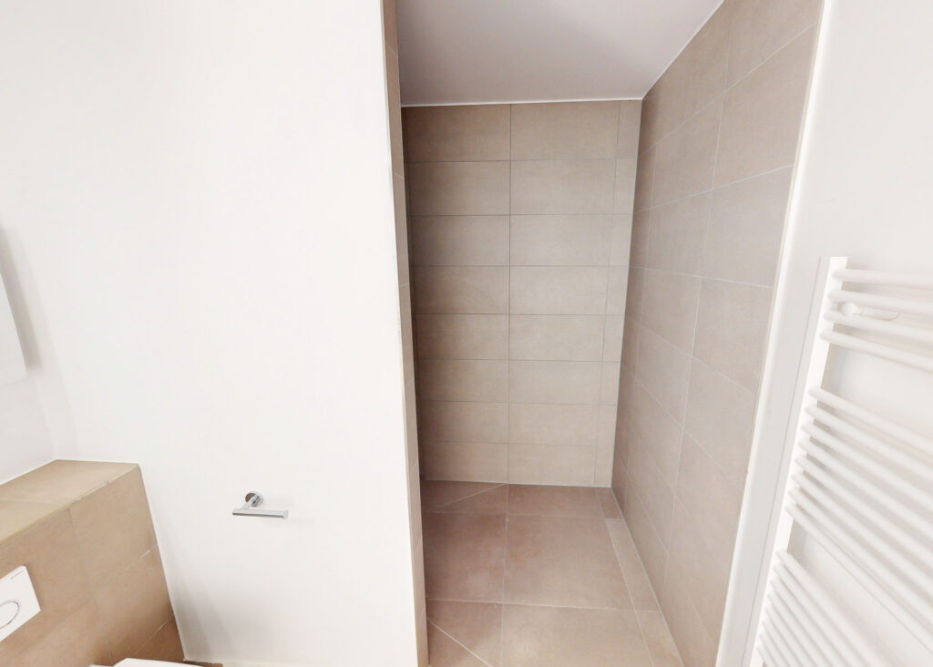 Weitläufige 2-Zimmer-Wohnung mit Loggia für moderne Ansprüche - Foto 4