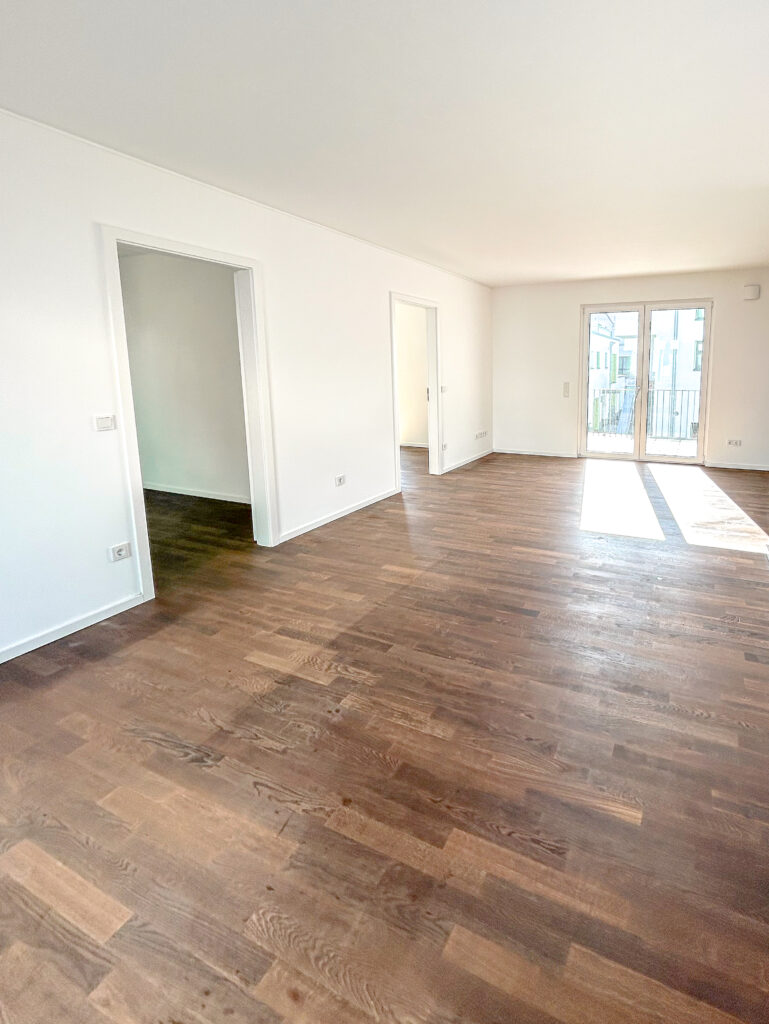 Willkommen in Düsseldorf! Schöne 3-Zimmer-Wohnung mit 2 Balkonen und separatem Abstellraum - Photo 2