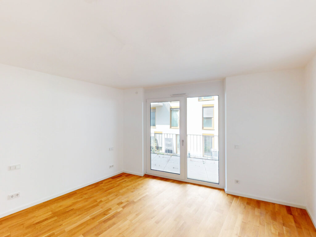 Stilvolle 3-Zimmer-Wohnung mit Echtholzparkett und Balkon - Photo 1