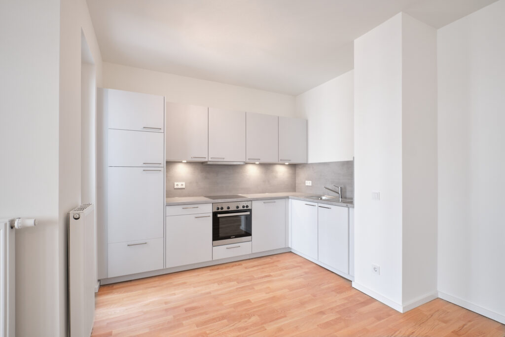 Moderne 2-Zimmerwohnung mit Einbauküche und Terrasse - Foto 4