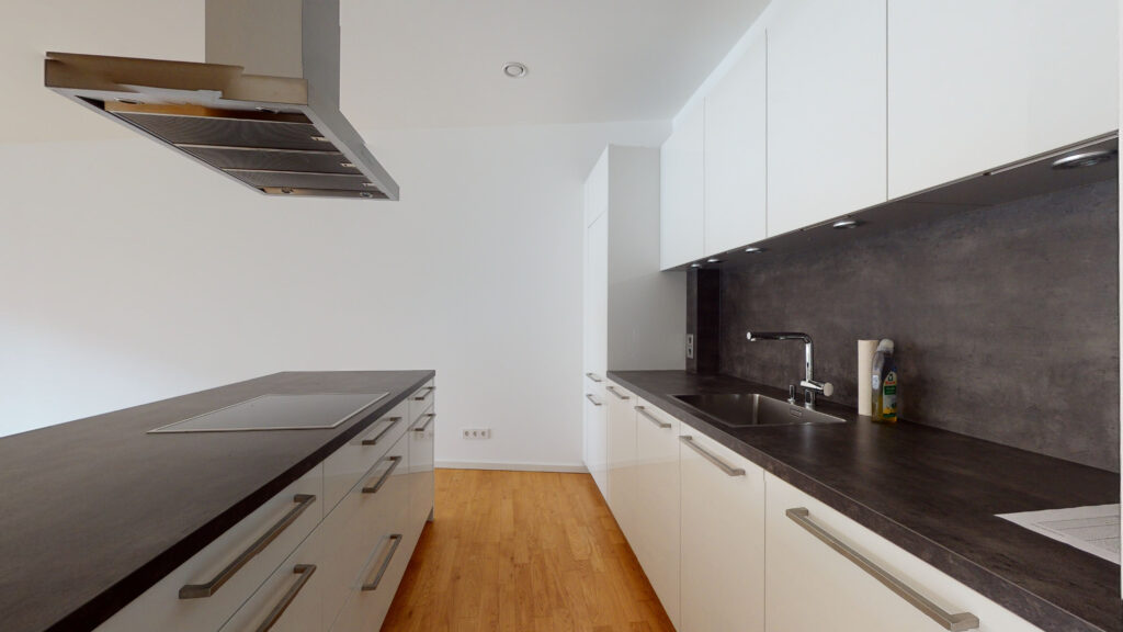 Wohnung mit eigenem Garten und EBK - Foto 4