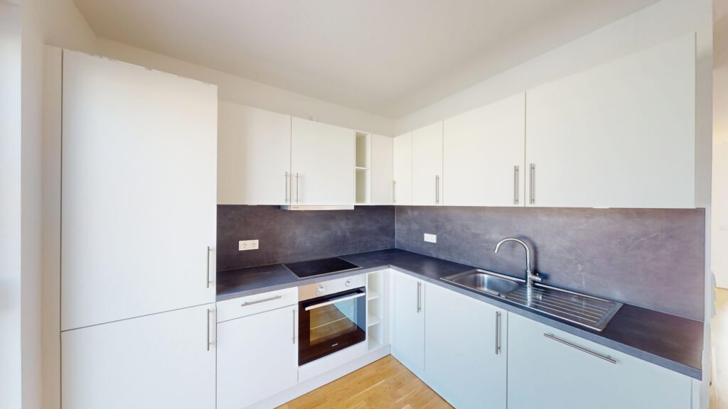 Ihr neues Zuhause! Gemütliche 3-Zimmer-Wohnung mit EBK, Fußbodenheizung und Duschbad - Photo 1