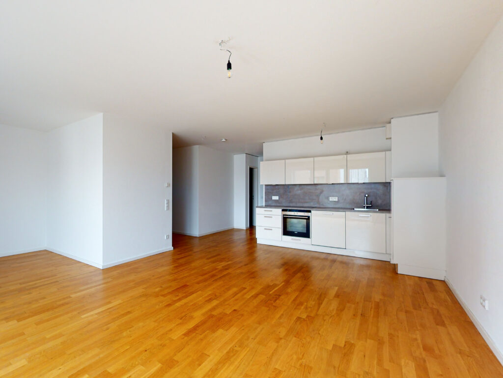 Große 2-Zimmer-Wohnung mit EBK & Balkon - Photo 2