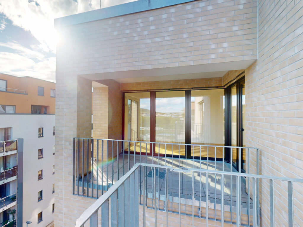 Dreifacher Freiraum: Moderne 3-Zimmer-Wohnung mit Loggia, Balkon und Terrasse - Photo 5