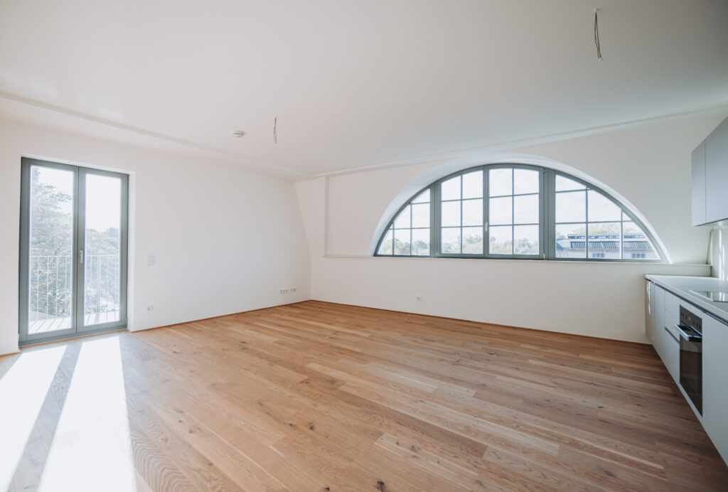 Exklusive 4-Zimmer-Wohnung: Erstbezug mit hochwertiger Einbauküche - Photo 1