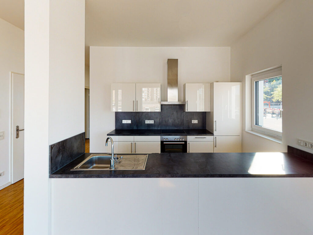 Moderne 2-Zimmer-Wohnung mit EBK - Photo 3