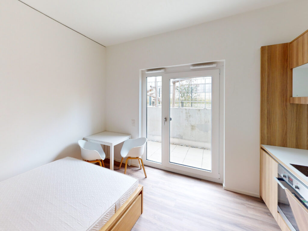 Urbanes Wohnen mit Terrasse | Möbliertes Mikroapartment in Stuttgart - Photo 1