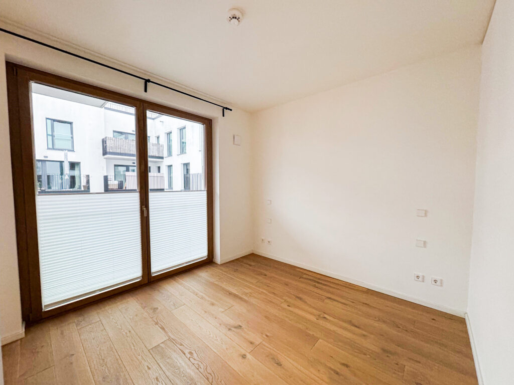 HafenCity Hamburg: Charmante 2-Zimmer-Wohnung mit Einbauküche und Balkon - Photo 2