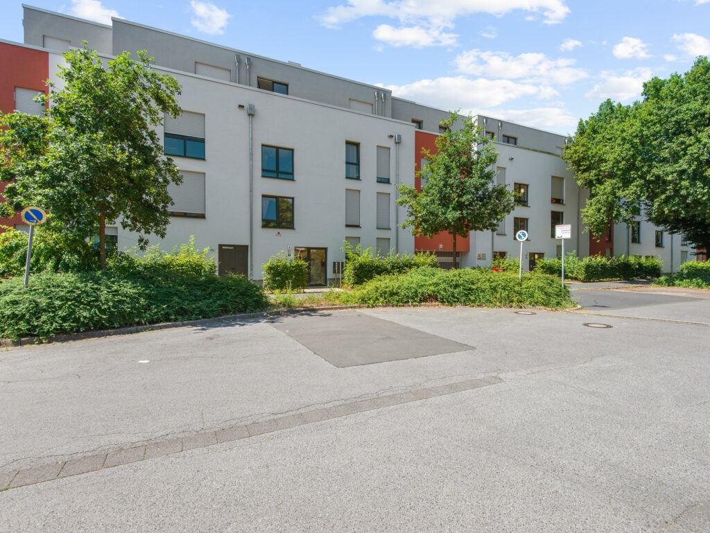 Einziehen und Wohlfühlen: 3-Zimmer-Wohnung mit EBK und Balkon - Foto 1