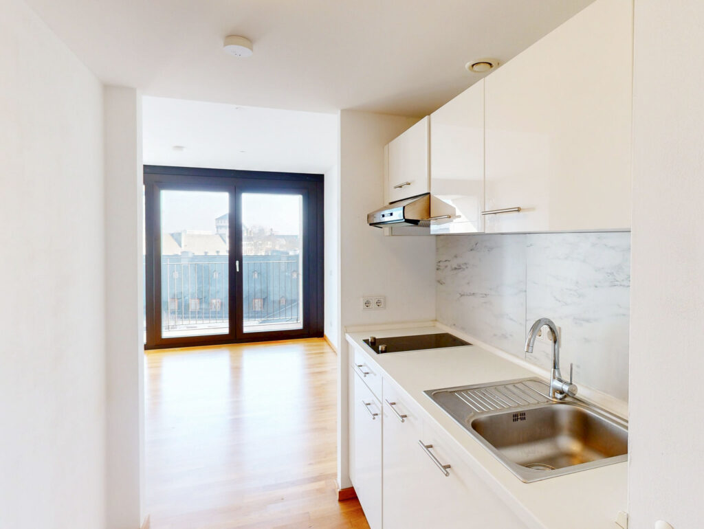 Exklusives 1-Zimmer-Apartment mit Loggia - Photo 2