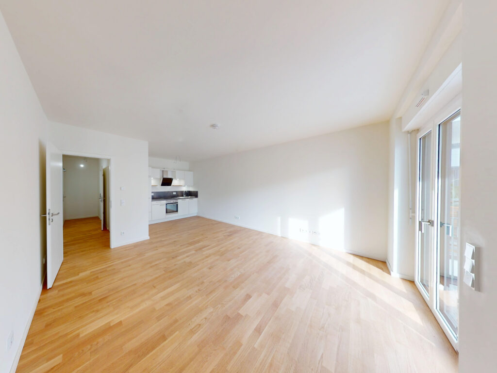 Erstklassiges Wohnen: Helle 2-Zimmer-Wohnung mit Einbauküche und Balkon - Photo 3
