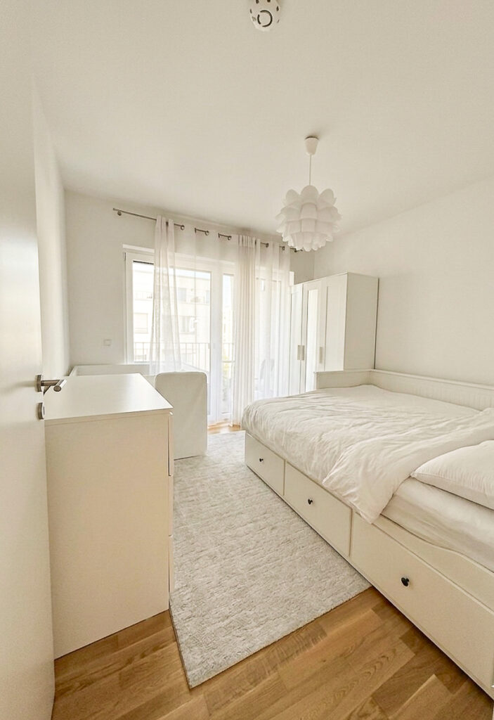 Moderne 3-Zimmer-Wohnung mit EBK und Abstellraum - Photo 3