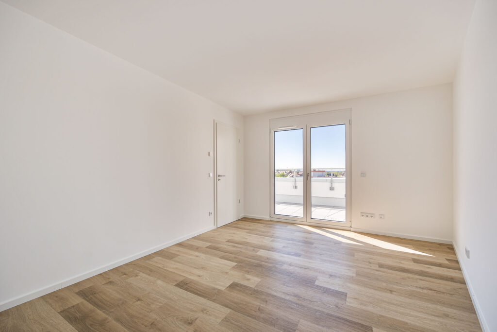Helle 2 Zimmerwohnung mit Einbauküche - Photo 2