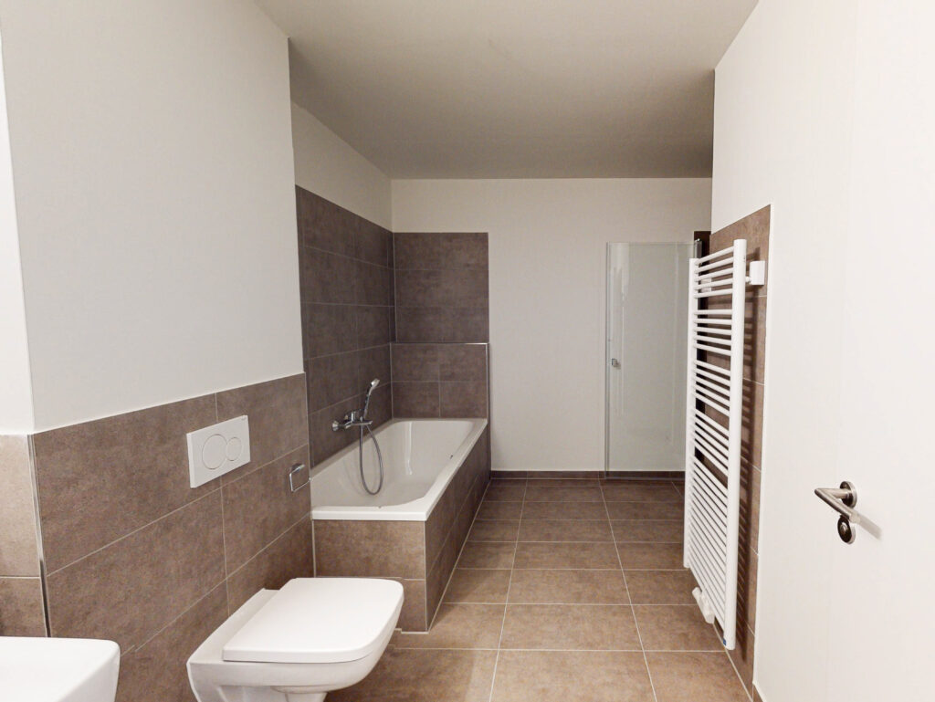 Ideal für junge Familien und Paare: 3 Zimmer mit 2 Balkonen - Photo 3