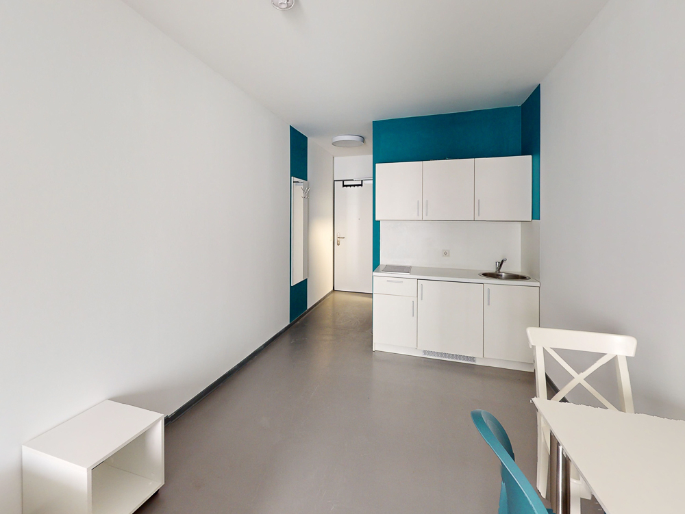 Für Studenten - Möbliertes 1-Zimmer-Apartment mit Einbauküche und kleiner Terrasse - Photo 3