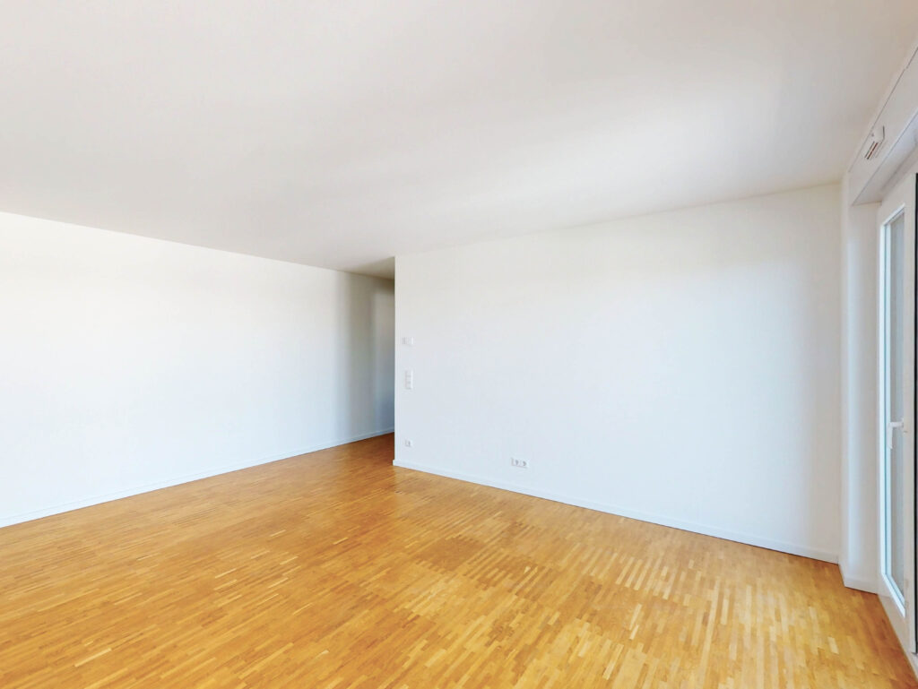 Rundum eine Dachterrasse! Penthouse auf 3 Zimmern mit EBK und Nordwestausrichtung - Photo 2