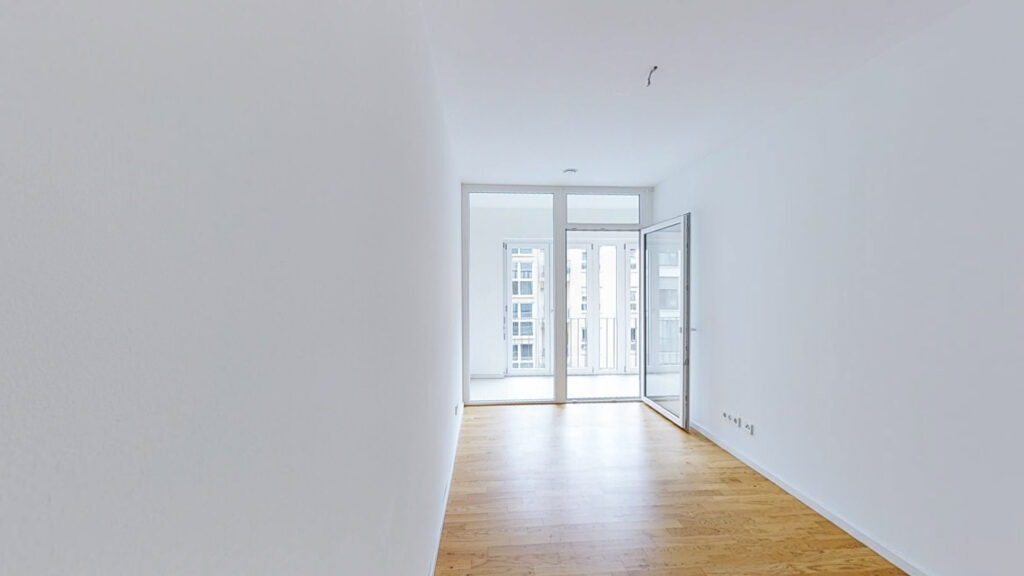 Modern Wohnen in Sachsenhausen! 4-Zimmer-Wohnung mit EBK und Balkon - Photo 2