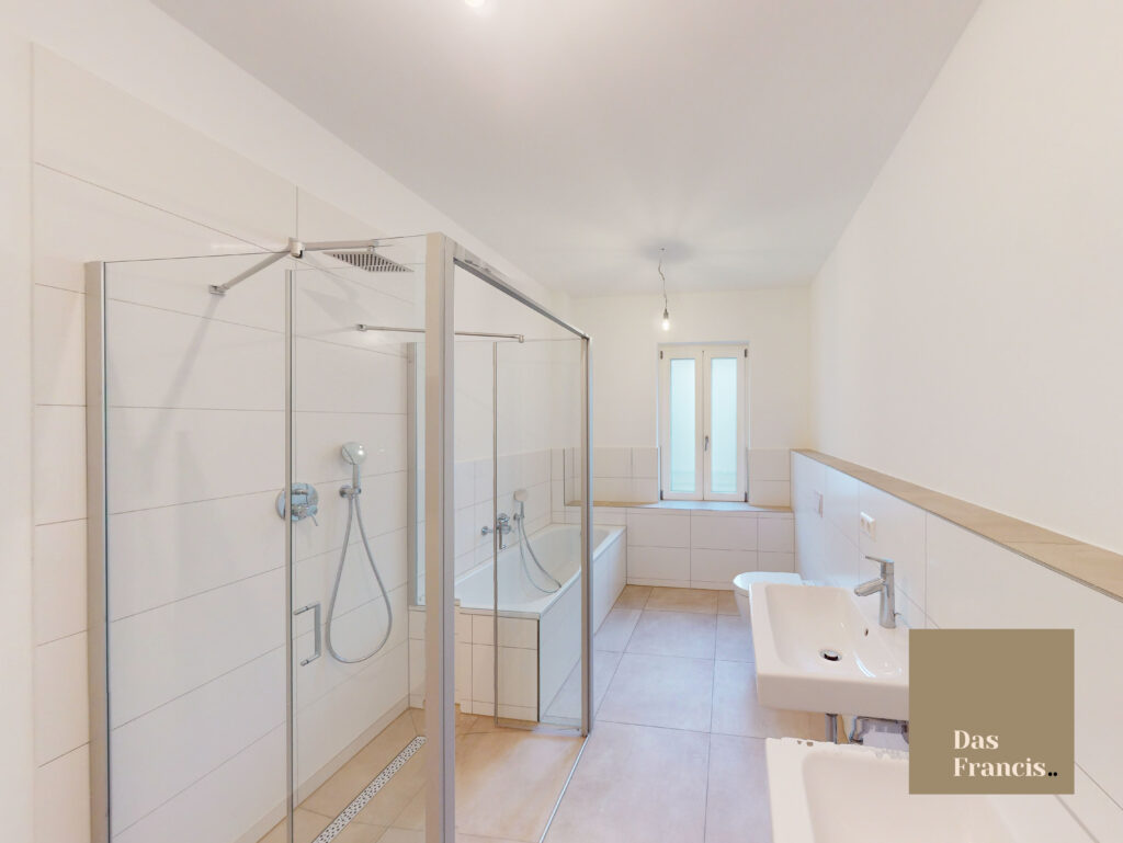 Perfekt für kleine Familien! Schöne 3-Zimmer-Wohnung mit Balkon in der Weststadt. - Photo 2