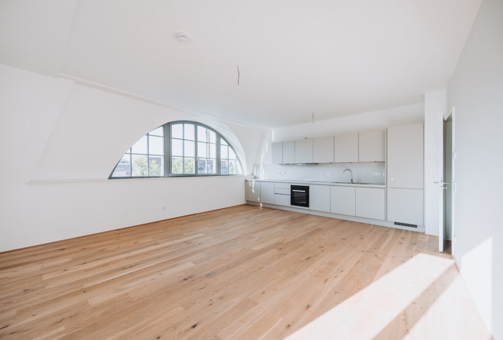 Exklusive 4-Zimmer-Wohnung: Erstbezug mit hochwertiger Einbauküche - Photo 5