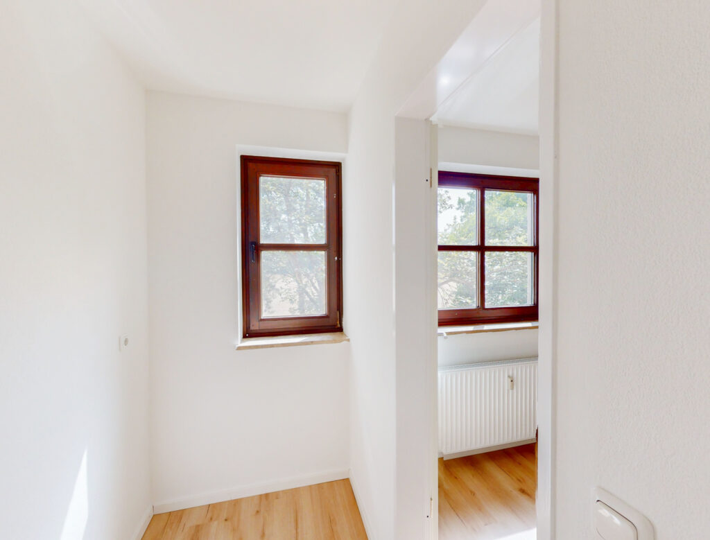 Altbaucharme trifft Wohnkomfort: 2-Zimmer-Wohnung in Unterschleißheim - Foto 2