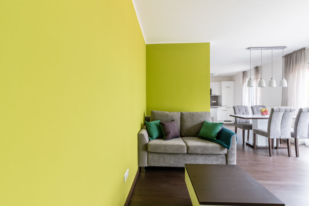 Einziehen und Wohlfühlen: Möbliertes Apartment am Olympiapark - Photo 2