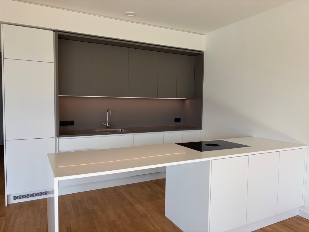 Einzigartige 4-Zimmer-Penthousewohnung an der Elbspitze - Photo 4