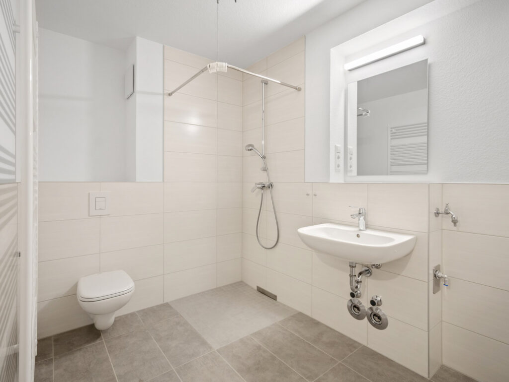 Helle 2-Zimmer Wohnung mit Terrasse und EBK - Photo 3