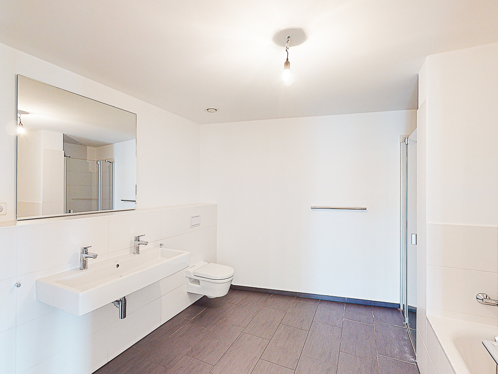 Exklusiv Wohnen im Palais an den Höfen! 3 Zimmer mit EBK und Wintergarten - Photo 2