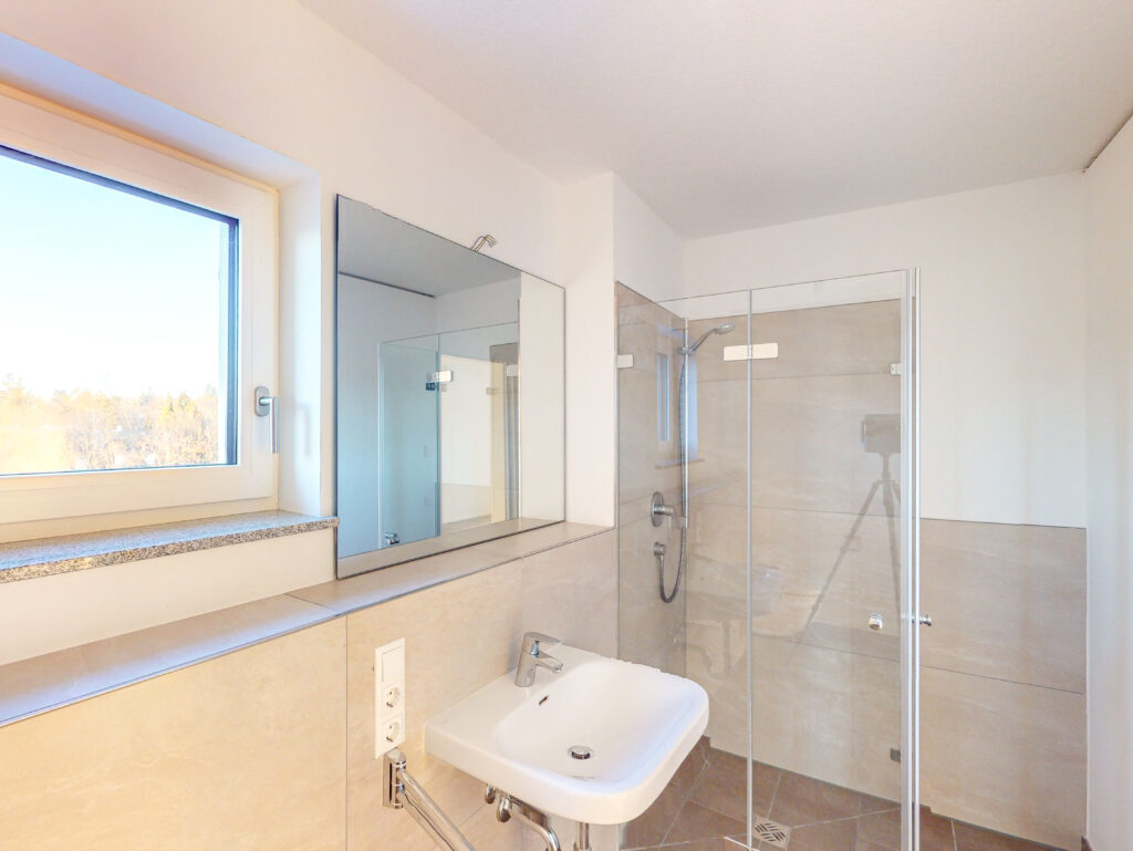 Ideal für Singles und Paare: 2 Zimmer mit Balkon - Photo 4