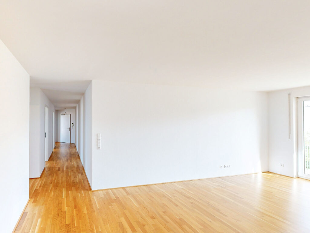 Hervorragende Anbindung und ruhige Lage: 4 Zimmer mit Balkon zum grünen Innenhof - Foto 3
