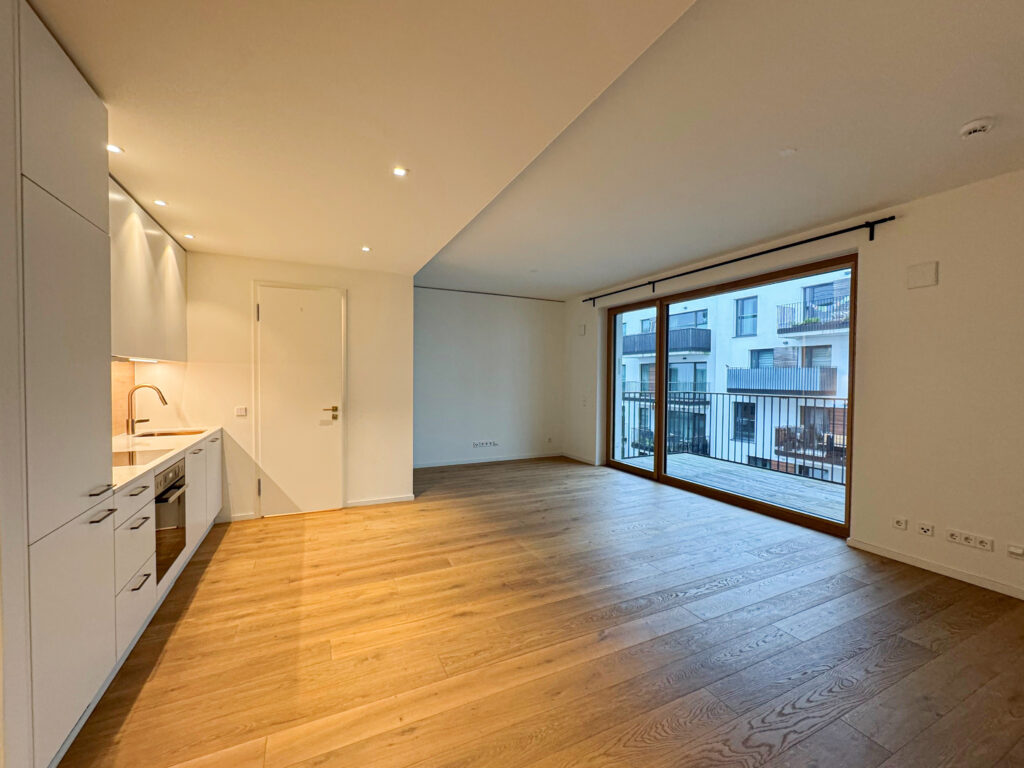 HafenCity Hamburg: Charmante 2-Zimmer-Wohnung mit Einbauküche und Balkon - Photo 1
