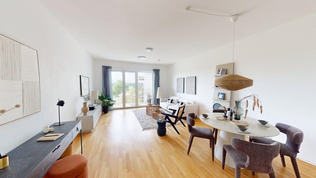 Exclusive 3-Room Apartment with Balcony & Two Bathrooms in Prime Location: Ideal for Couples, Families or Professionals - Foto 1
