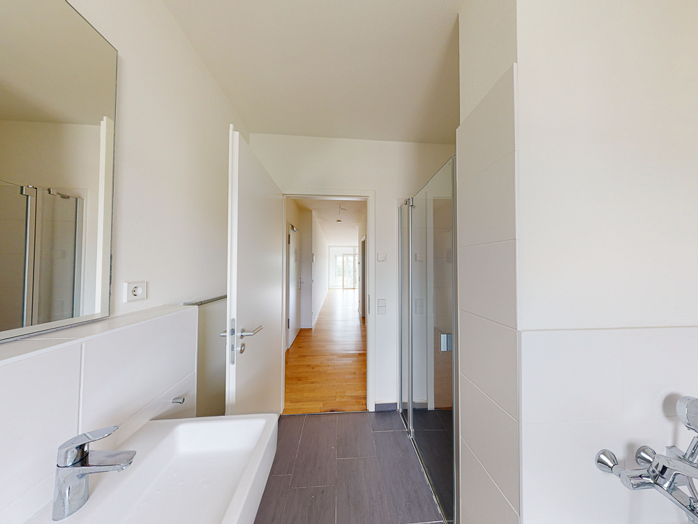 Exklusive 3-Zimmer-Wohnung mit EBK und Gäste-WC - Photo 4