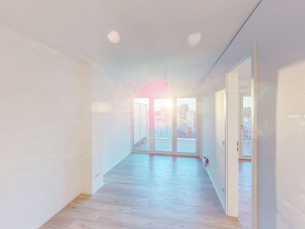 Ideal für Singles und Paare: 2 Zimmer mit Balkon - Photo 1