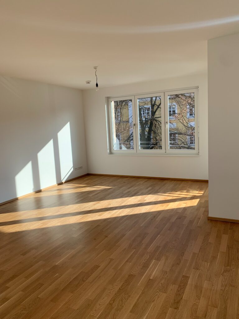 Familien aufgepasst! 4 Zimmer Wohnung mit Terrasse und Einbauküche - Foto 1