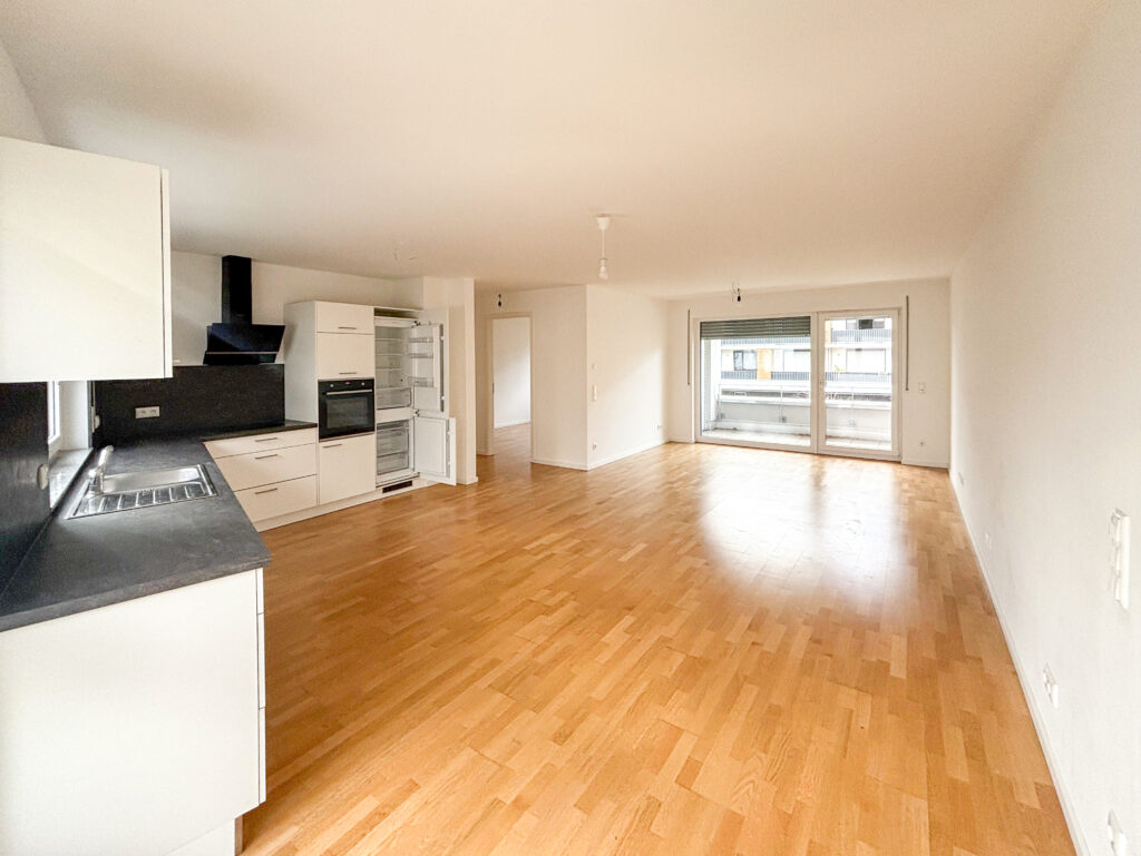 Familienfreundliche 4-Zimmer Wohnung mit Loggia - Foto 4