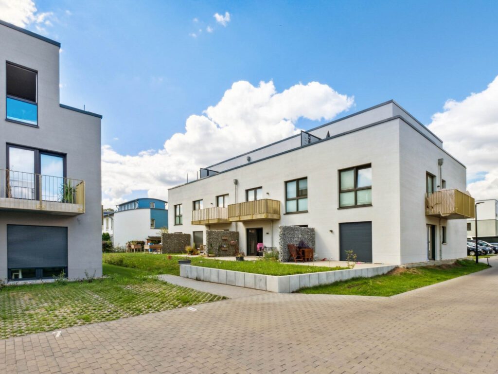 Familien aufgepasst: moderne 4 Zimmer Wohnung mit Terrasse zu vermieten! - Photo 4