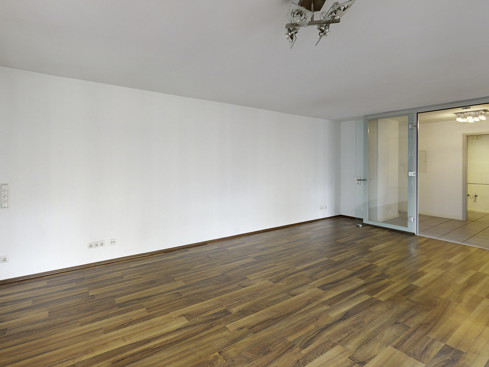 Lichtdurchflutete 2-Zimmer-Wohnung mit Wintergarten - Photo 2