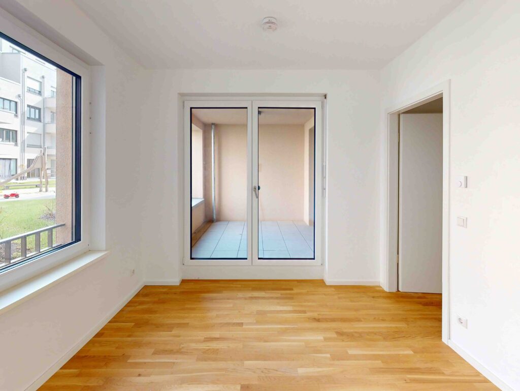 Family-friendly spacious 5-room apartment in Karlshorst featuring 2 bathrooms and a terrace - Foto 2
