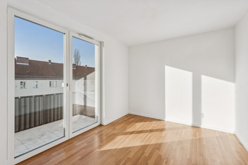2-Zimmer-Wohnung im modernen Mehrfamilienhaus - Photo 1