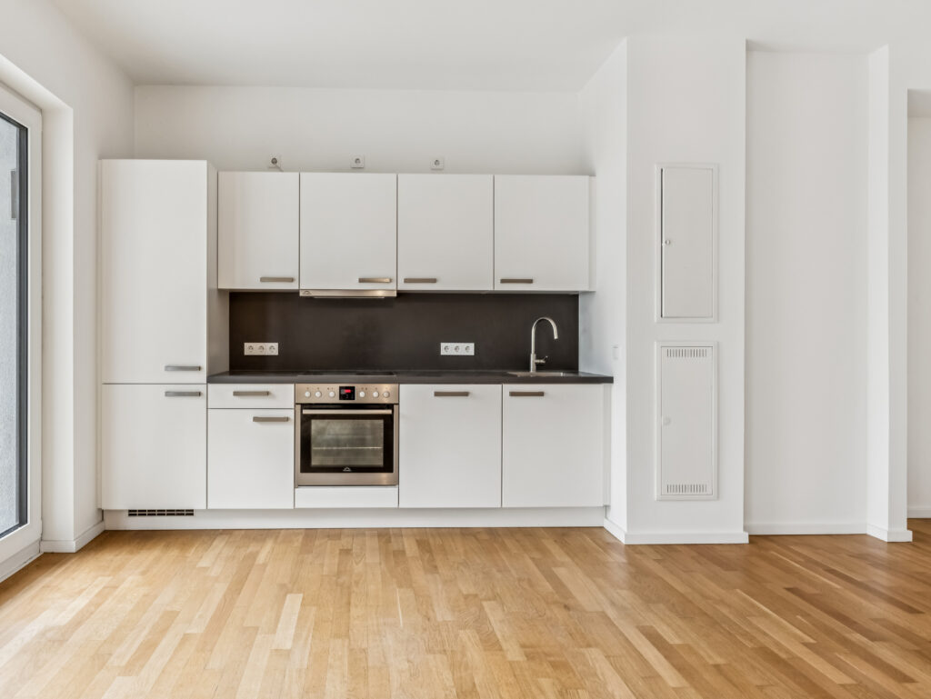 Großzügige Erdgeschosswohnung mit Terrasse & offenem Wohnbereich - Photo 3
