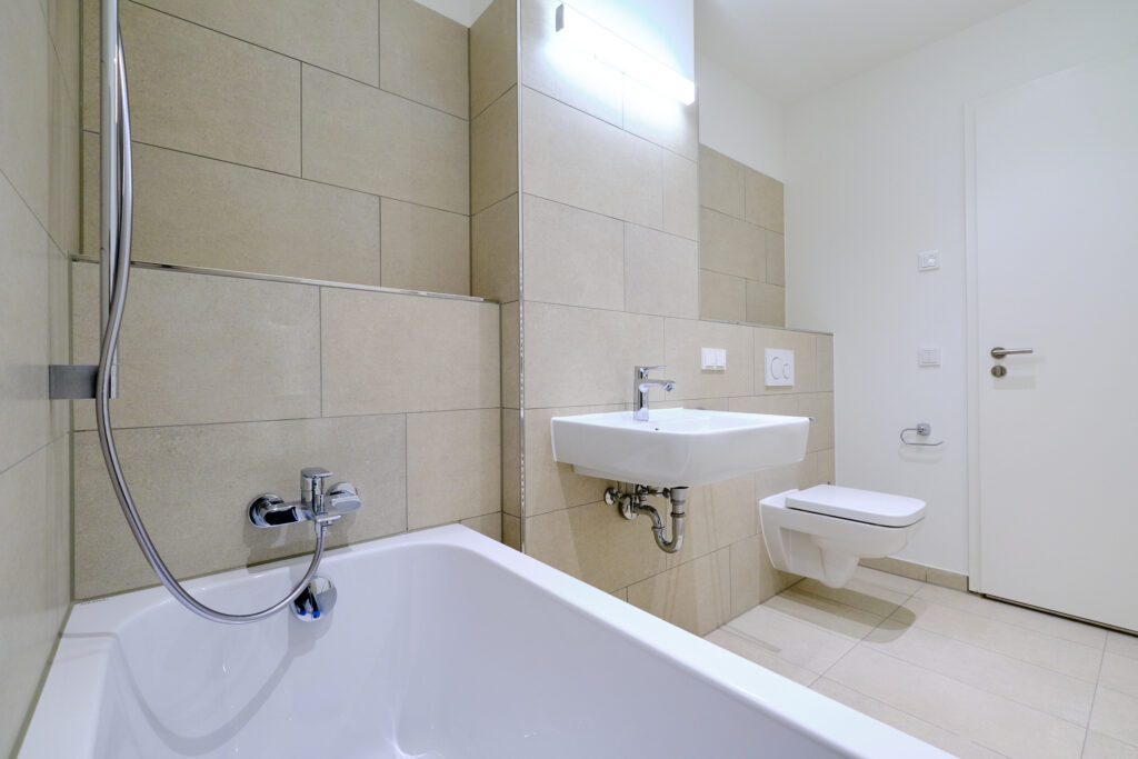 Moderne 2-Zimmerwohnung mit Einbauküche und Terrasse - Foto 5