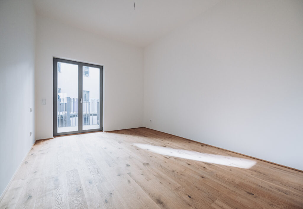Erstklassiger Erstbezug: Stilvolle 4-Zimmer-Wohnung mit Einbauküche - Photo 1