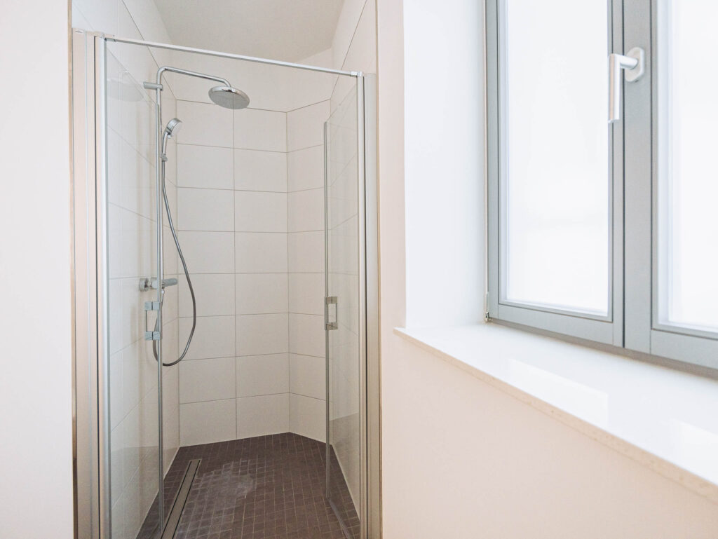Moderner Komfort: Stilvolle 2-Zimmer-Wohnung mit Einbauküche im Neubau - Foto 2
