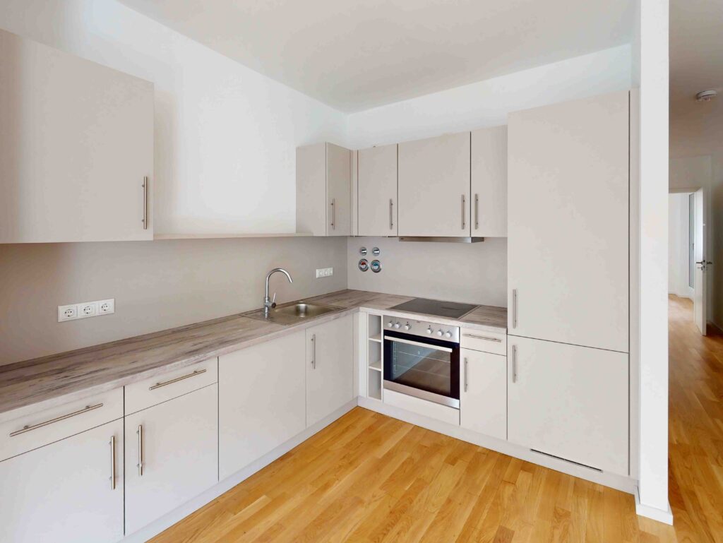 Family-friendly spacious 5-room apartment in Karlshorst featuring 2 bathrooms and a terrace - Foto 3