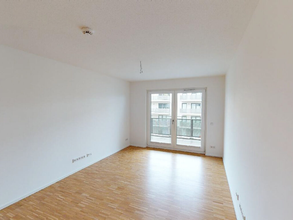LUI Spandau: Großzügige 4-Zimmer-Wohnung mit Dachterrasse zu vermieten - Photo 2