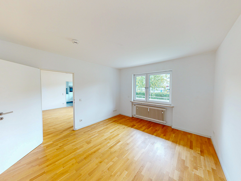 Lichtdurchflutete 2 Zimmer Wohnung mit Einbauküche - Foto 1