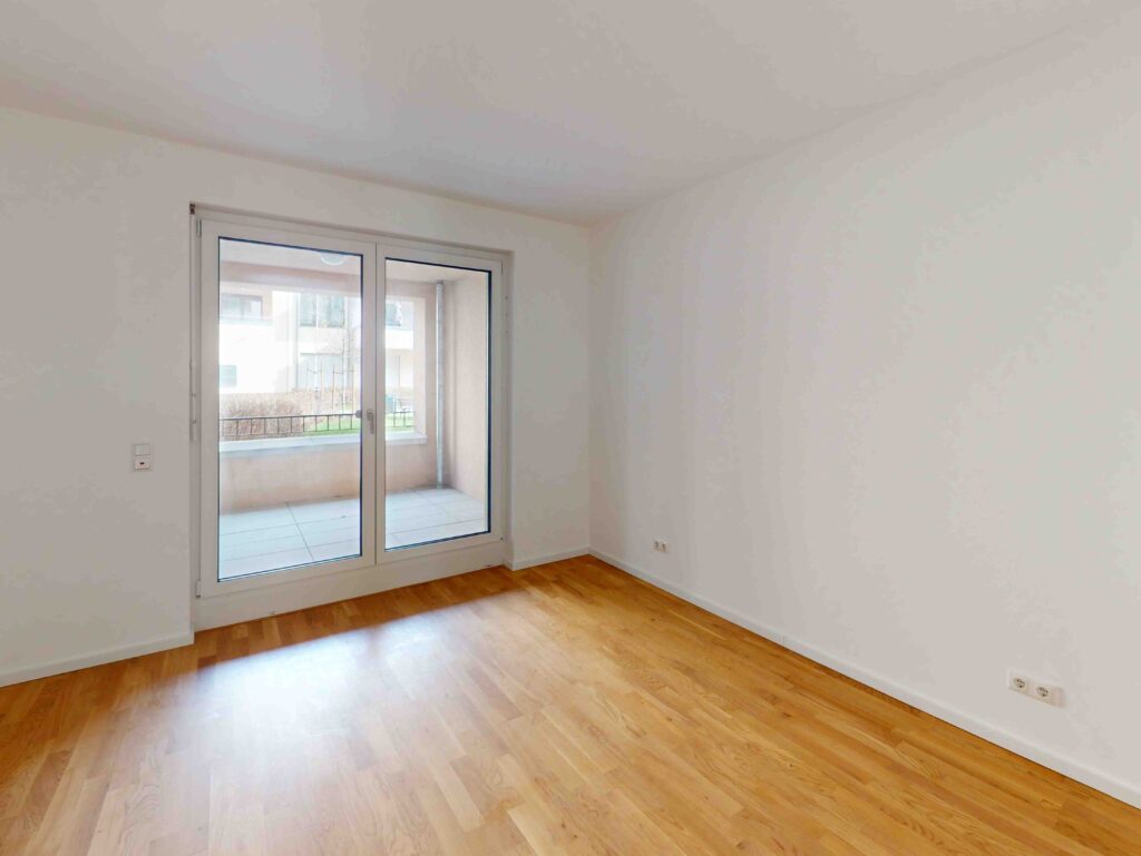 Karlshorst: Helle 3-Zimmer-Wohnung mit Balkon & Einbauküche - Photo 4