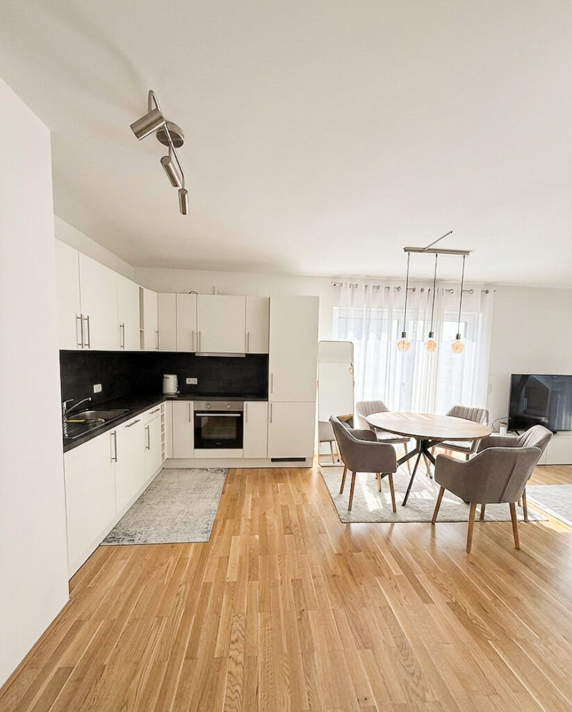 Moderne 3-Zimmer-Wohnung mit EBK und Abstellraum - Photo 5