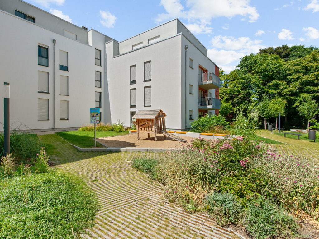 Moderne 3-Zimmer-Wohnung mit EBK und Dachterrasse - Photo 4